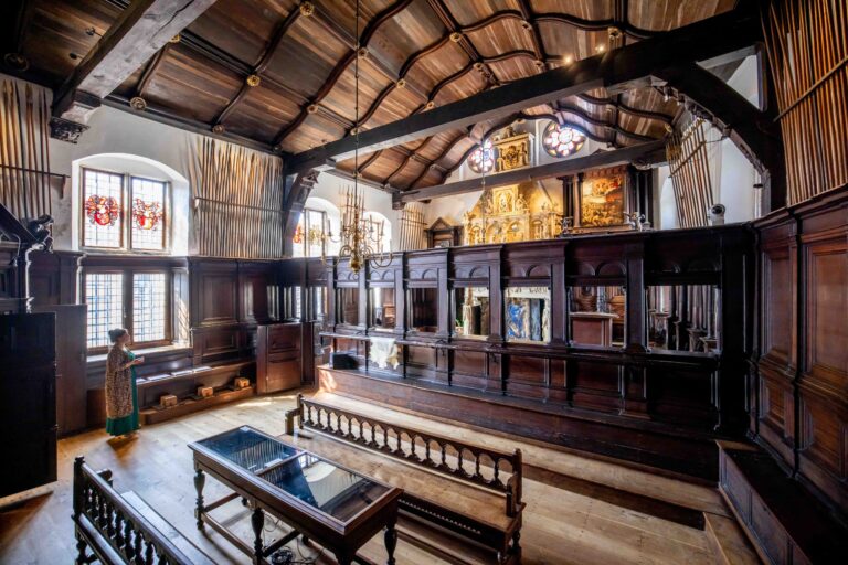 Vriendenlezing door Ursula van de Bunte: De schepenzaal in beeld — lezing in Overijssel